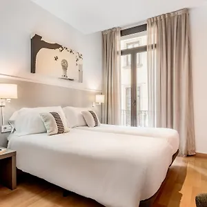 Aspasios Plaza Real Apartment Barcelona
